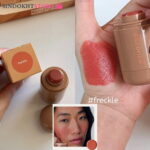رژگونه استیکی rhode رنگ Freckle